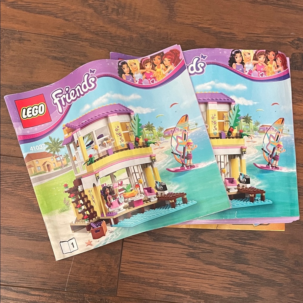 LEGO Friends 41037 Stephanie’s Beach House Set